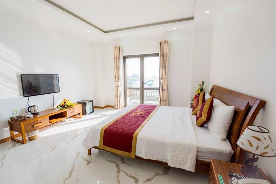 Quang Tung Hotel Dong Khe Sau Buitenkant foto