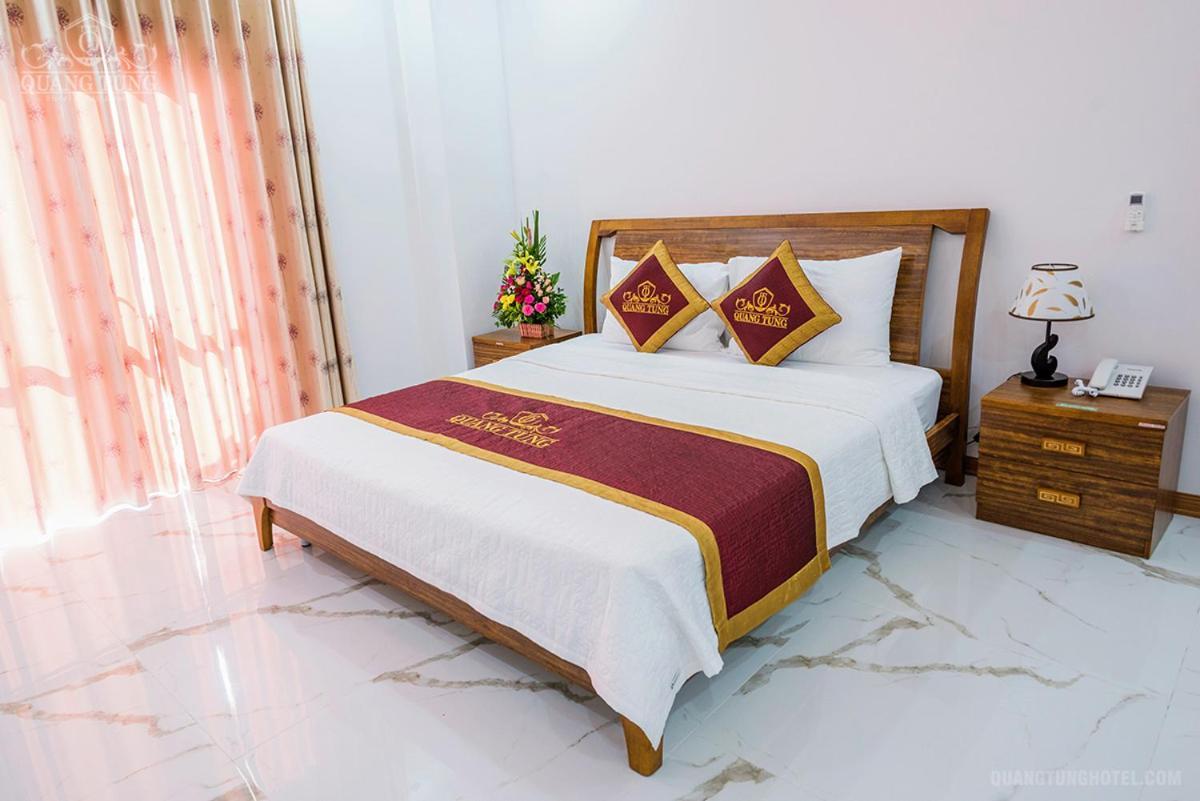 Quang Tung Hotel Dong Khe Sau Buitenkant foto