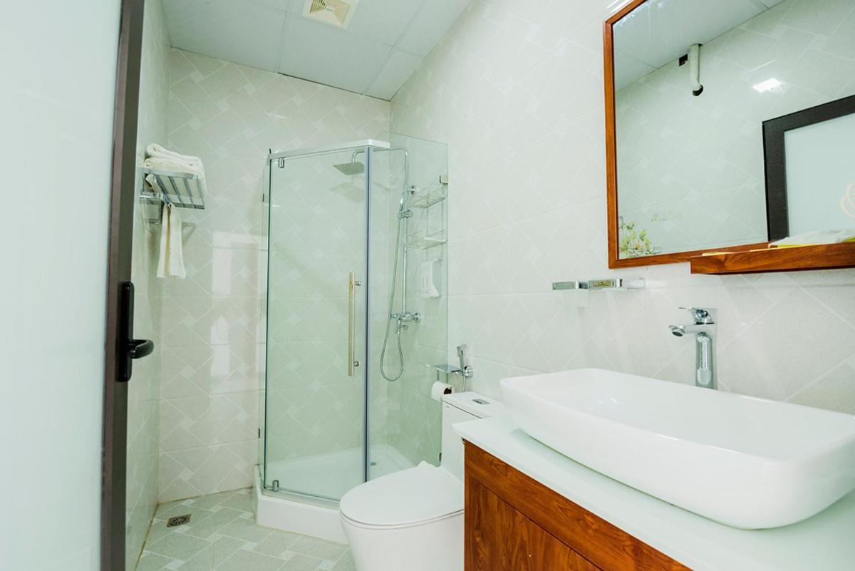 Quang Tung Hotel Dong Khe Sau Buitenkant foto